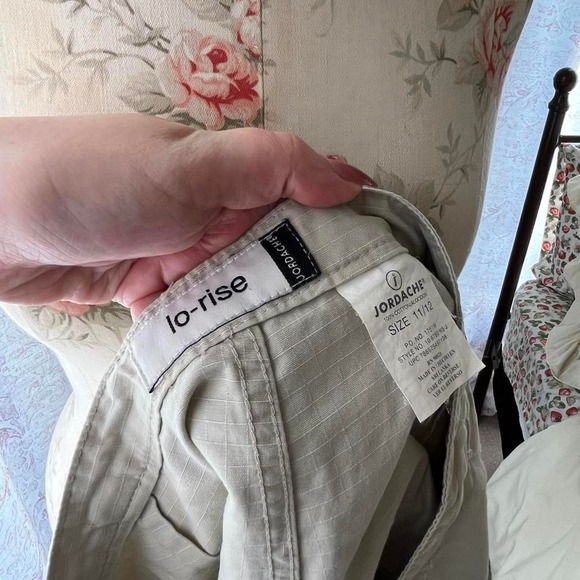 jordache‎ y2k cream mini skirt - Picture 4 of 4